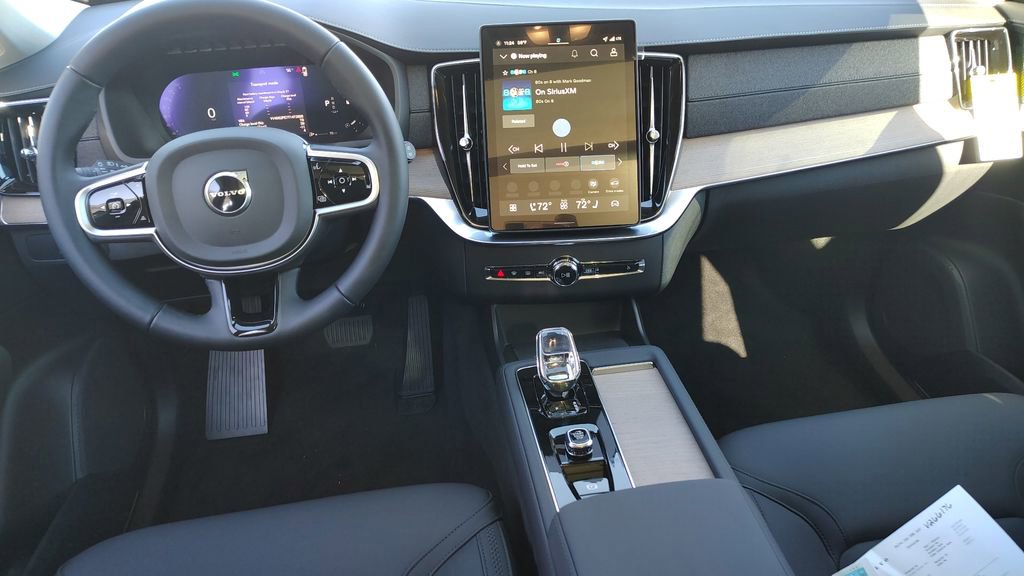 2026 Volvo Xc90 B6 Plus