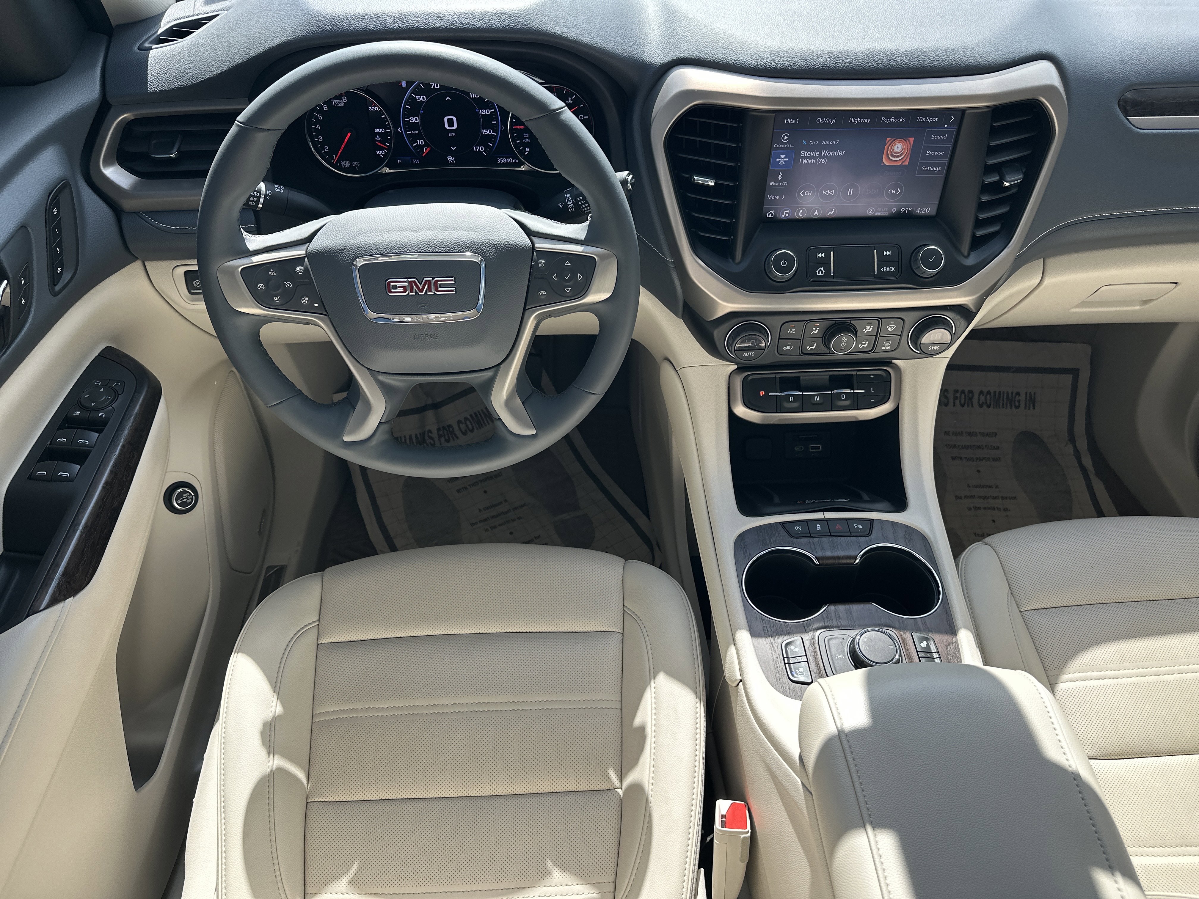 2023 GMC Acadia Denali