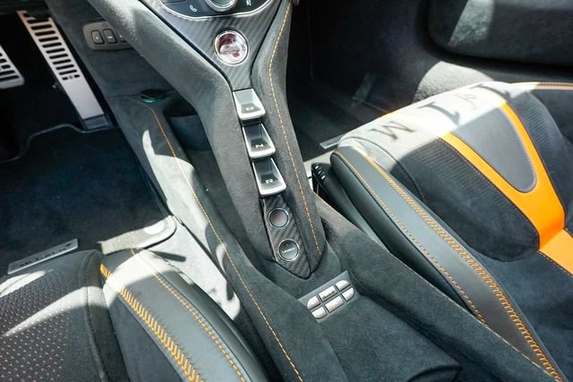 Used 2018 McLaren 720S Performance photo 74