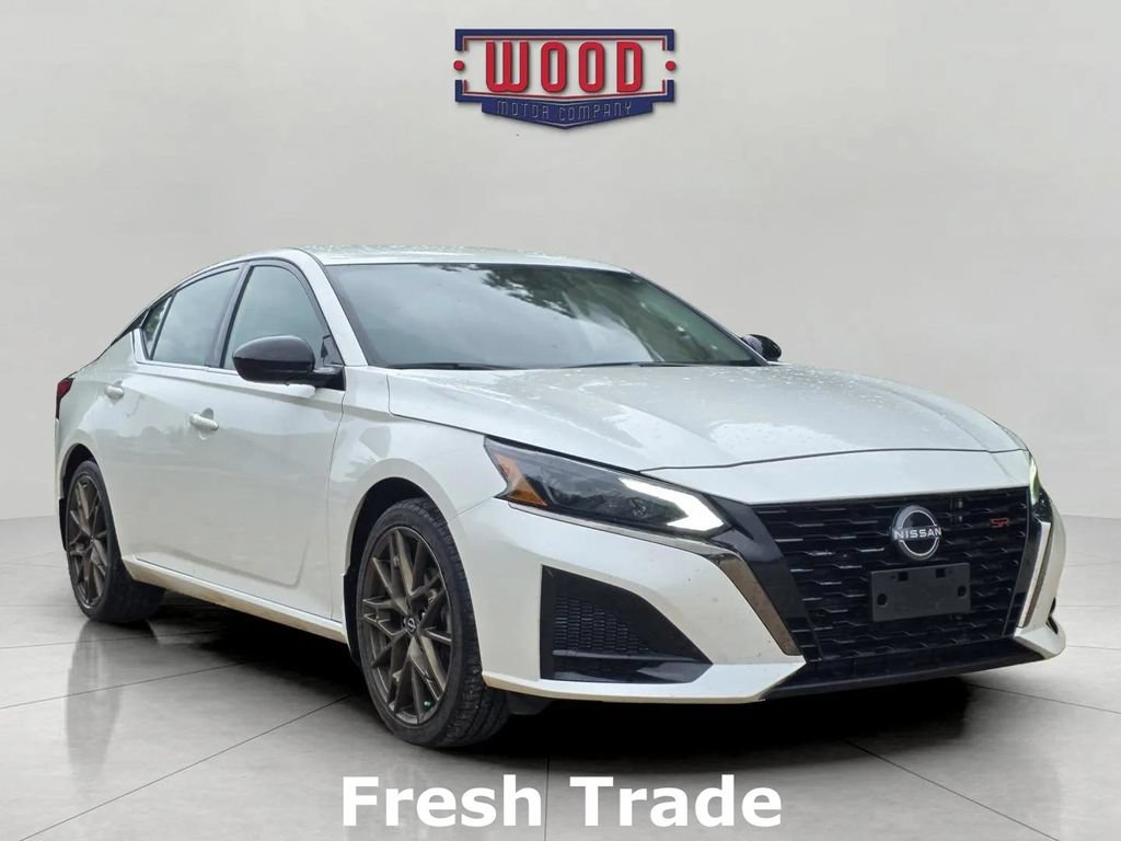 Used 2025 Nissan Altima 2.5 SR