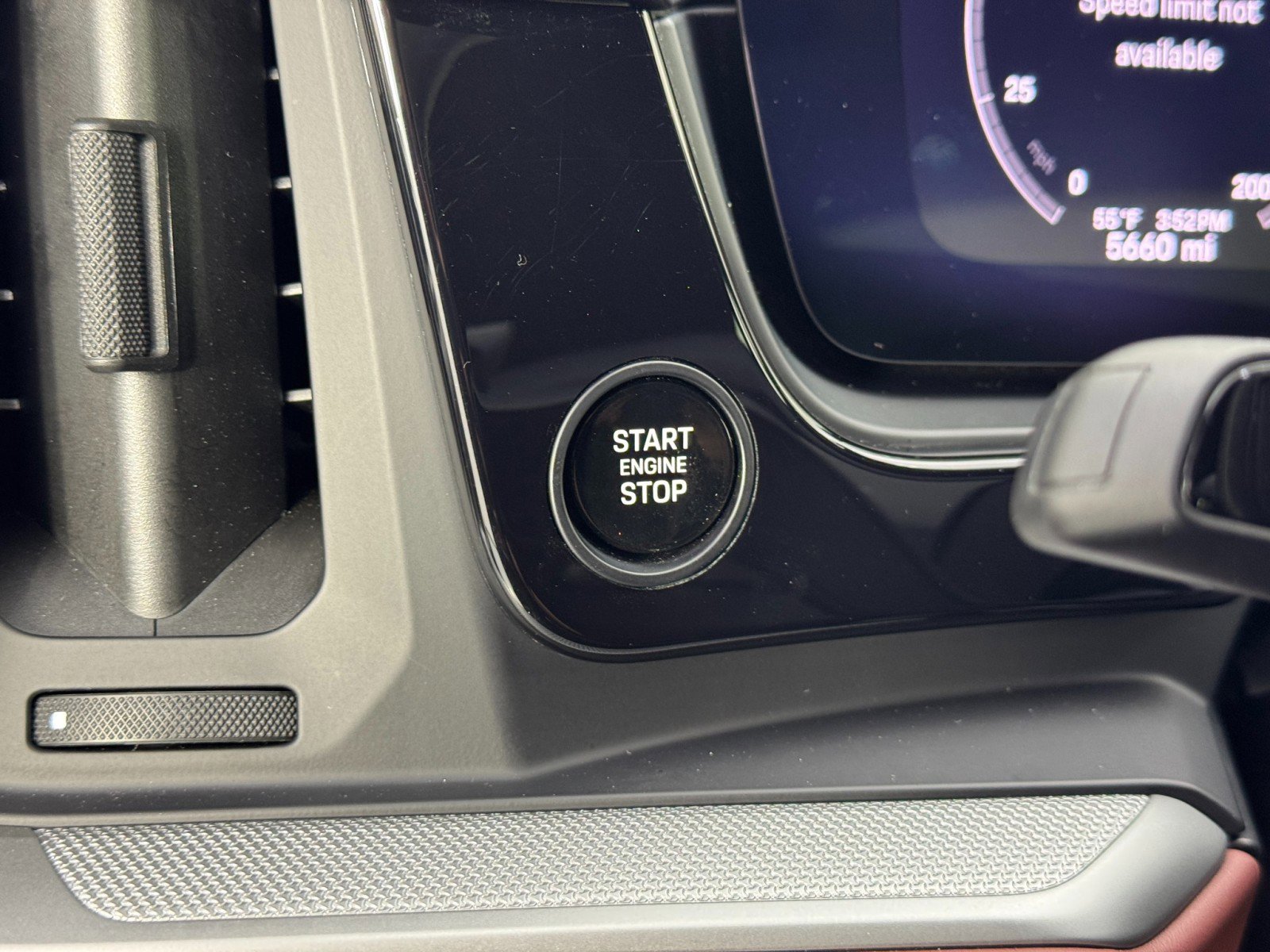 2025 Porsche Cayenne S