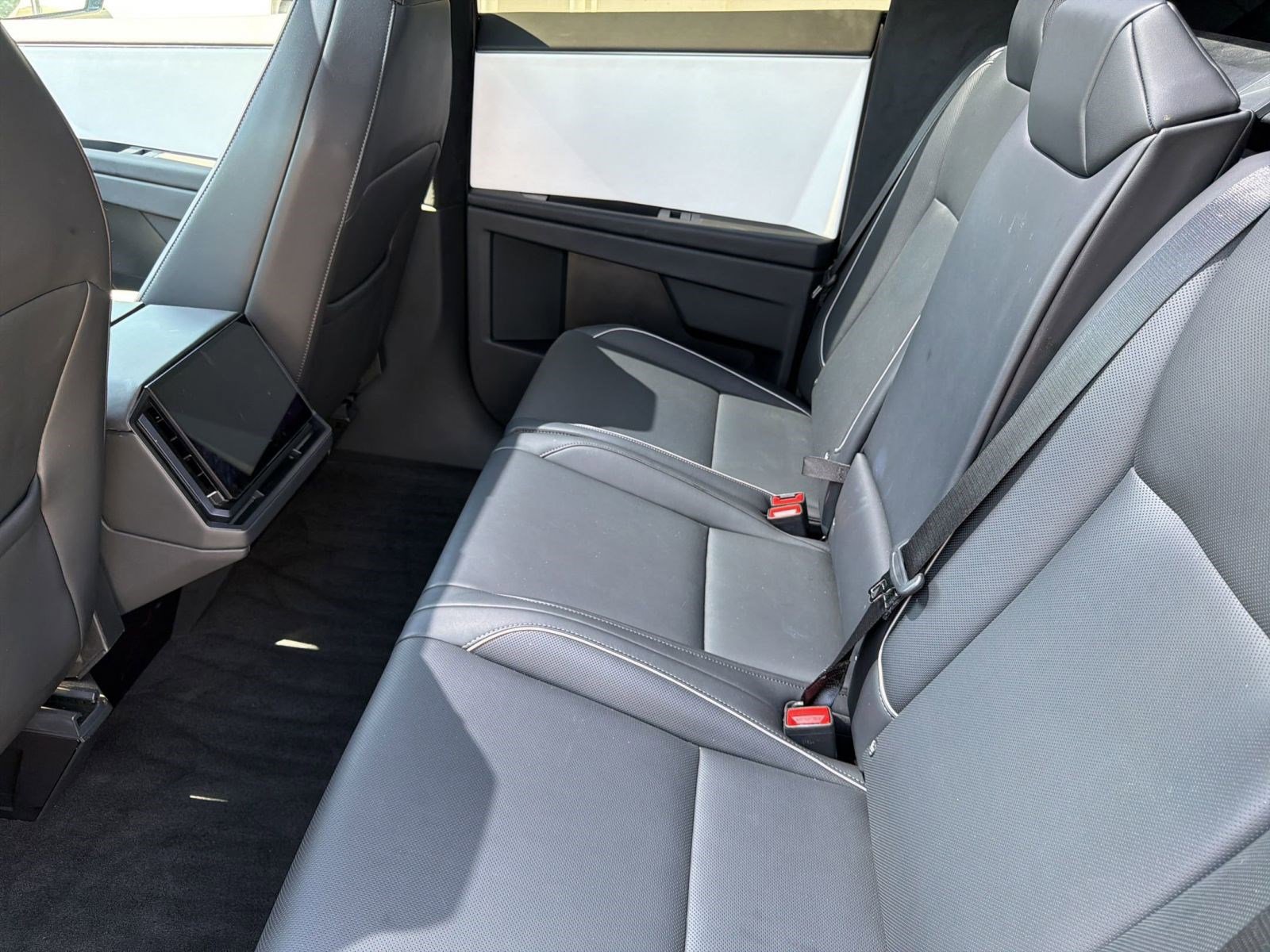 2024 Tesla Cybertruck AWD Crew Cab