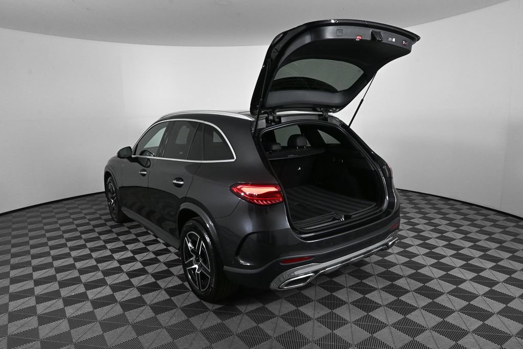 2025 Mercedes-Benz GLC 300 4MATIC