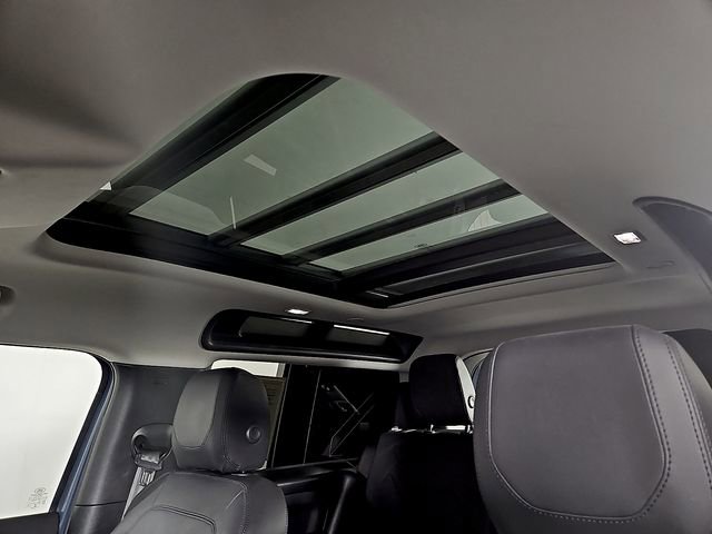 2023 Land Rover Defender 90 S