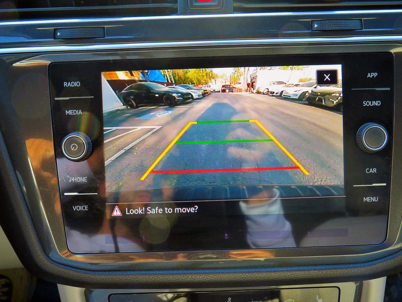 2023 Volkswagen Tiguan SE R-Line