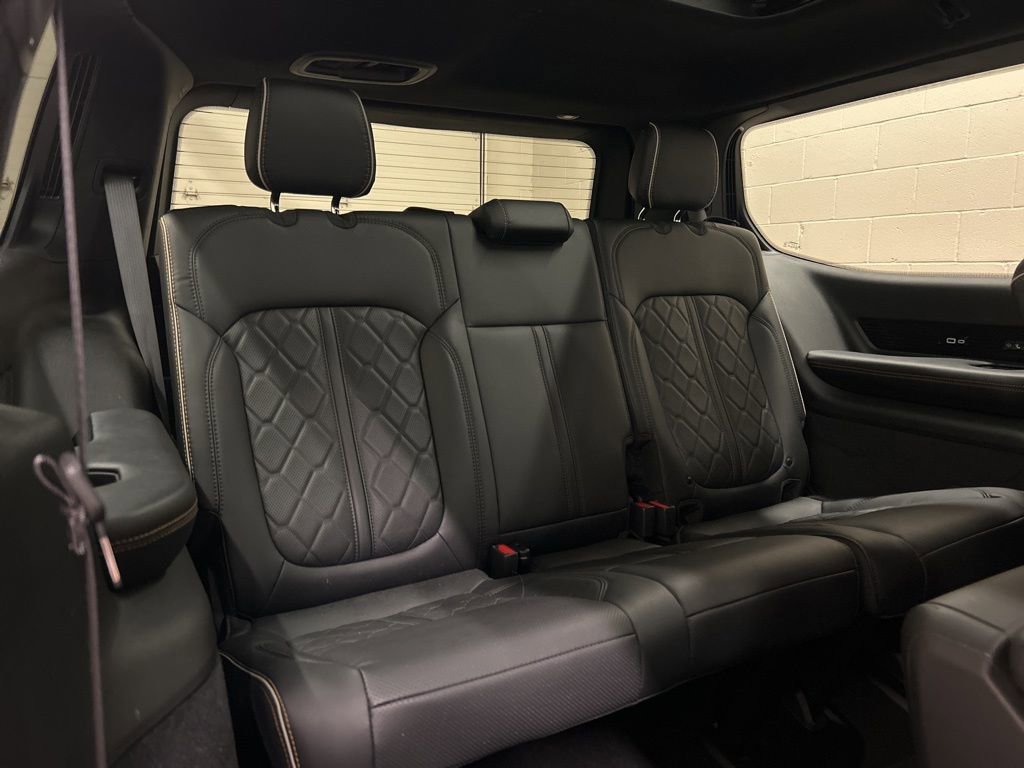 2025 Jeep Grand Wagoneer Series III