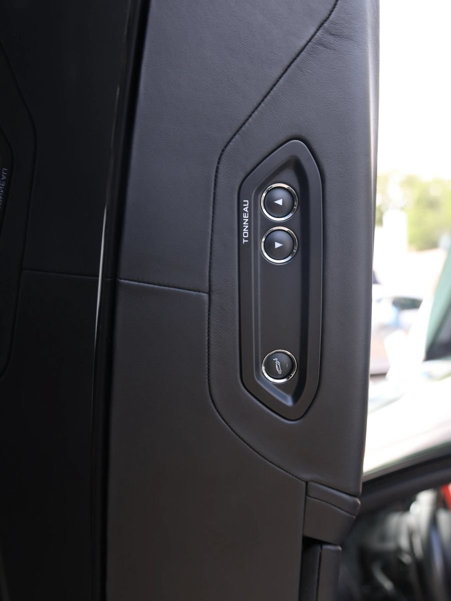 Used 2020 McLaren 720S Spider photo 34