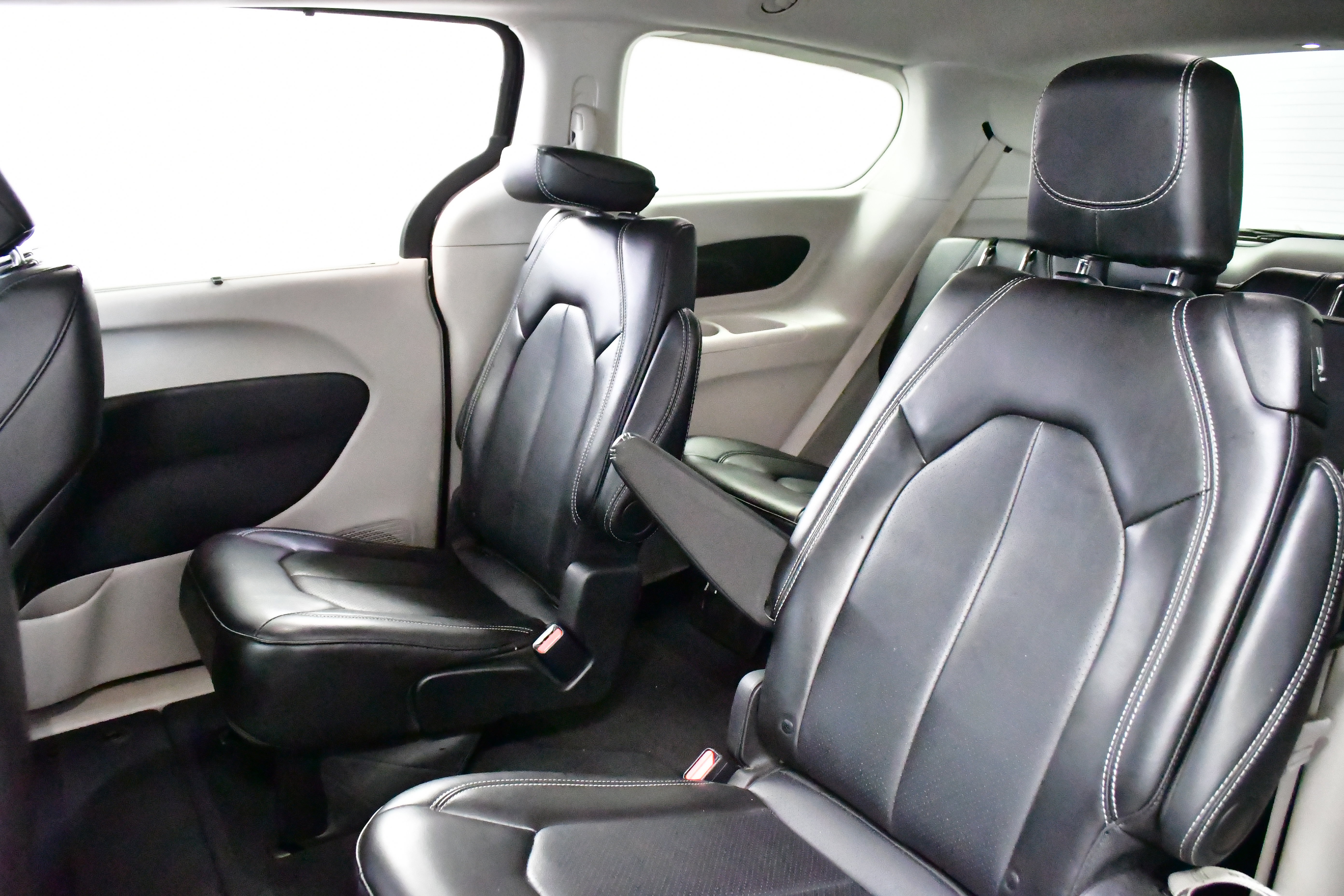 2024 Chrysler Pacifica Touring-L