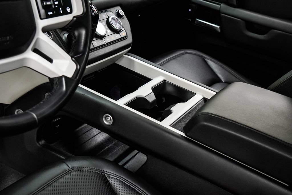 2025 Land Rover Defender 110 S