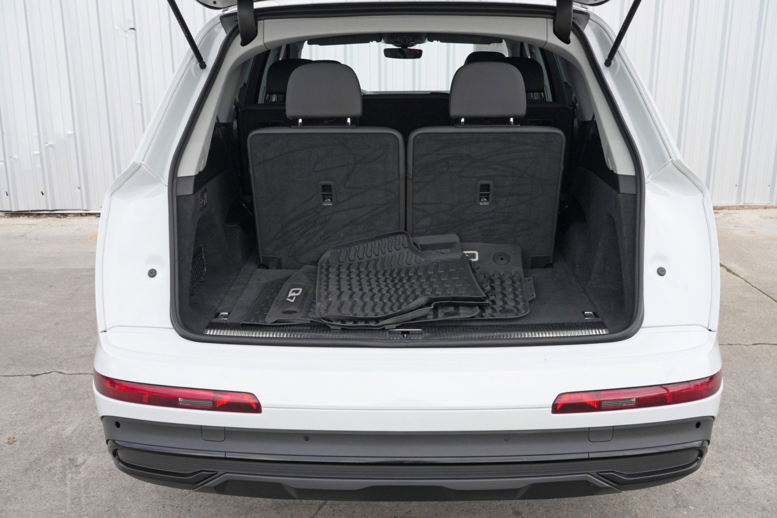 2022 Audi Q7 Premium Plus