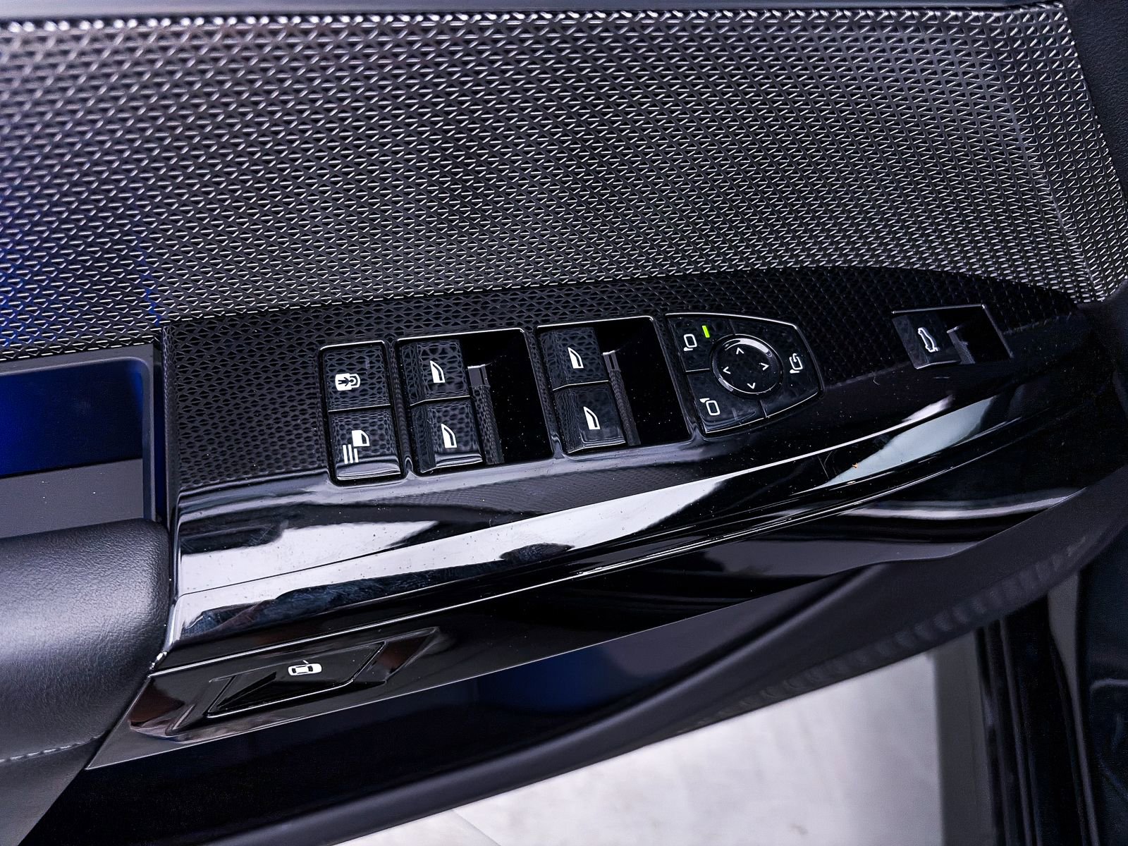 2023 BMW 760i xDrive