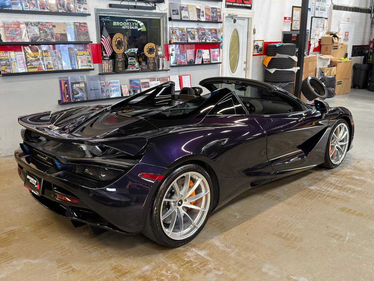 Used 2022 McLaren 720S Performance photo 6