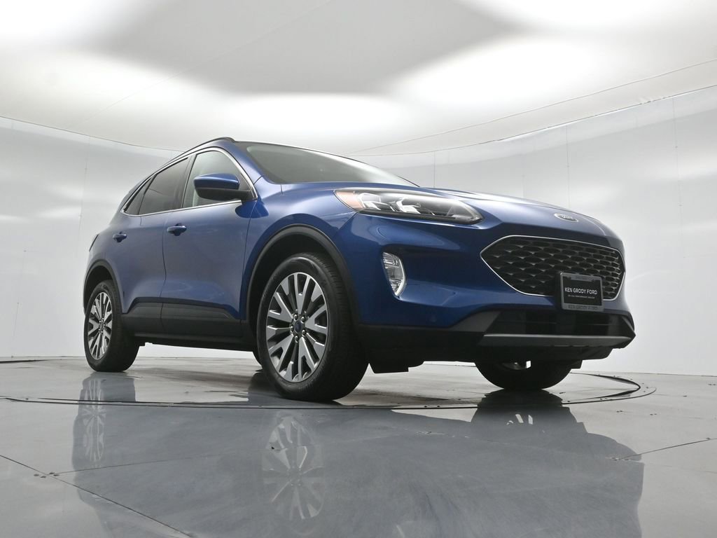 2022 Ford Escape Titanium