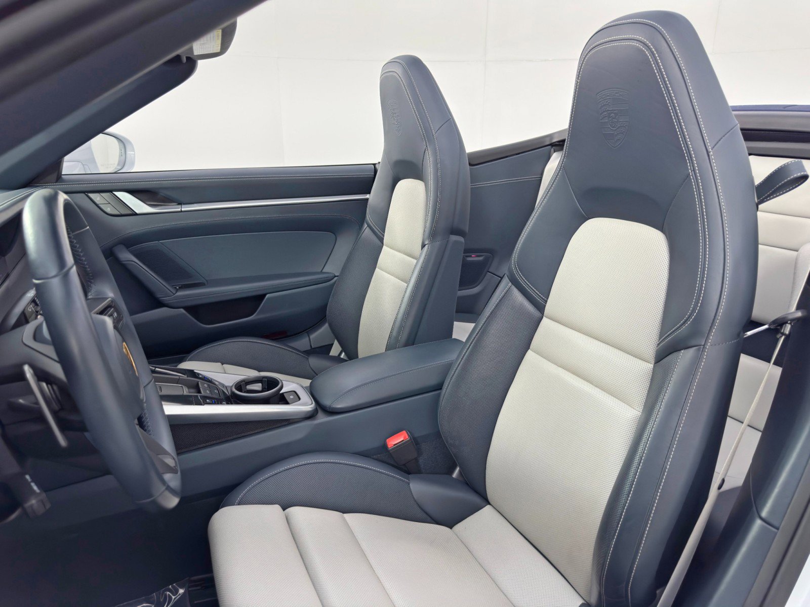 2022 Porsche 911 Carrera