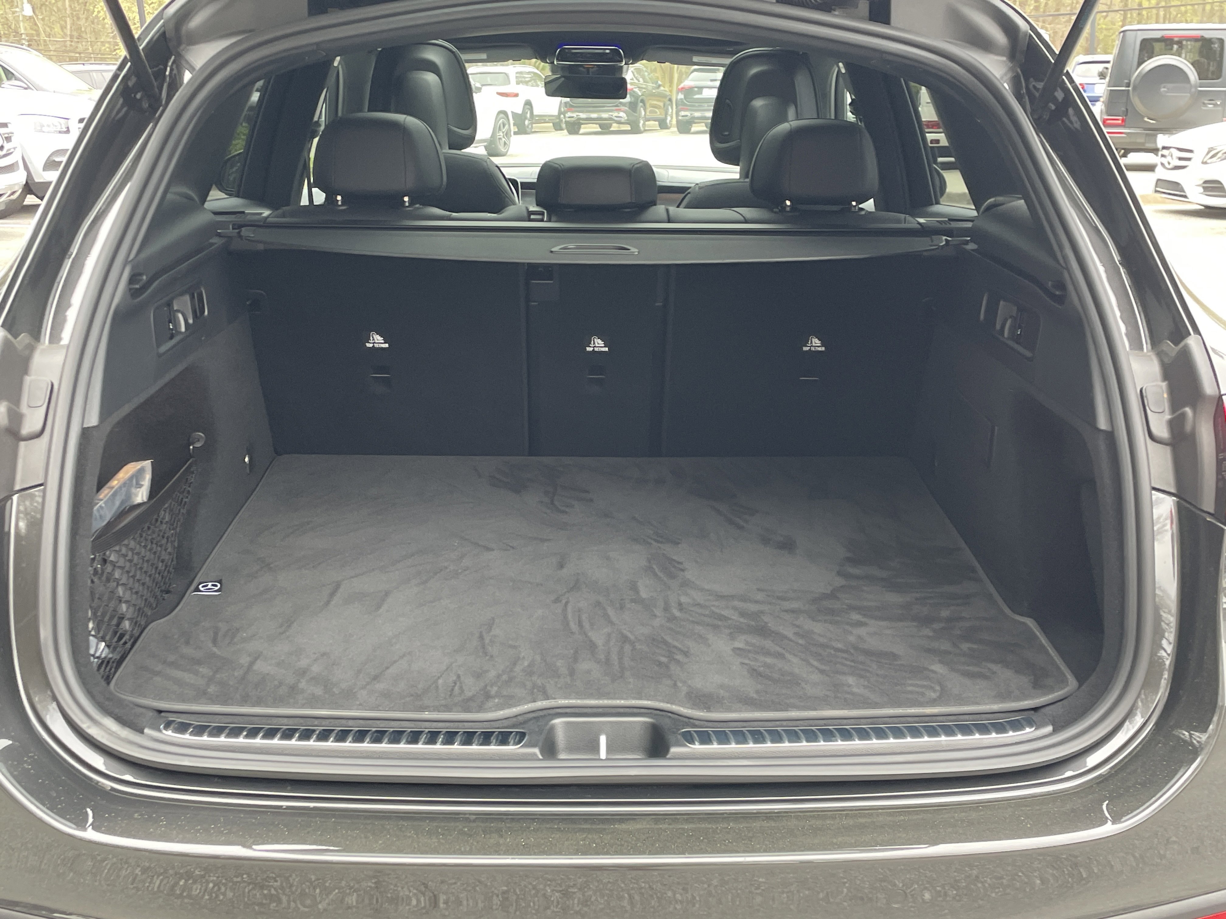 2025 Mercedes-Benz GLC 300