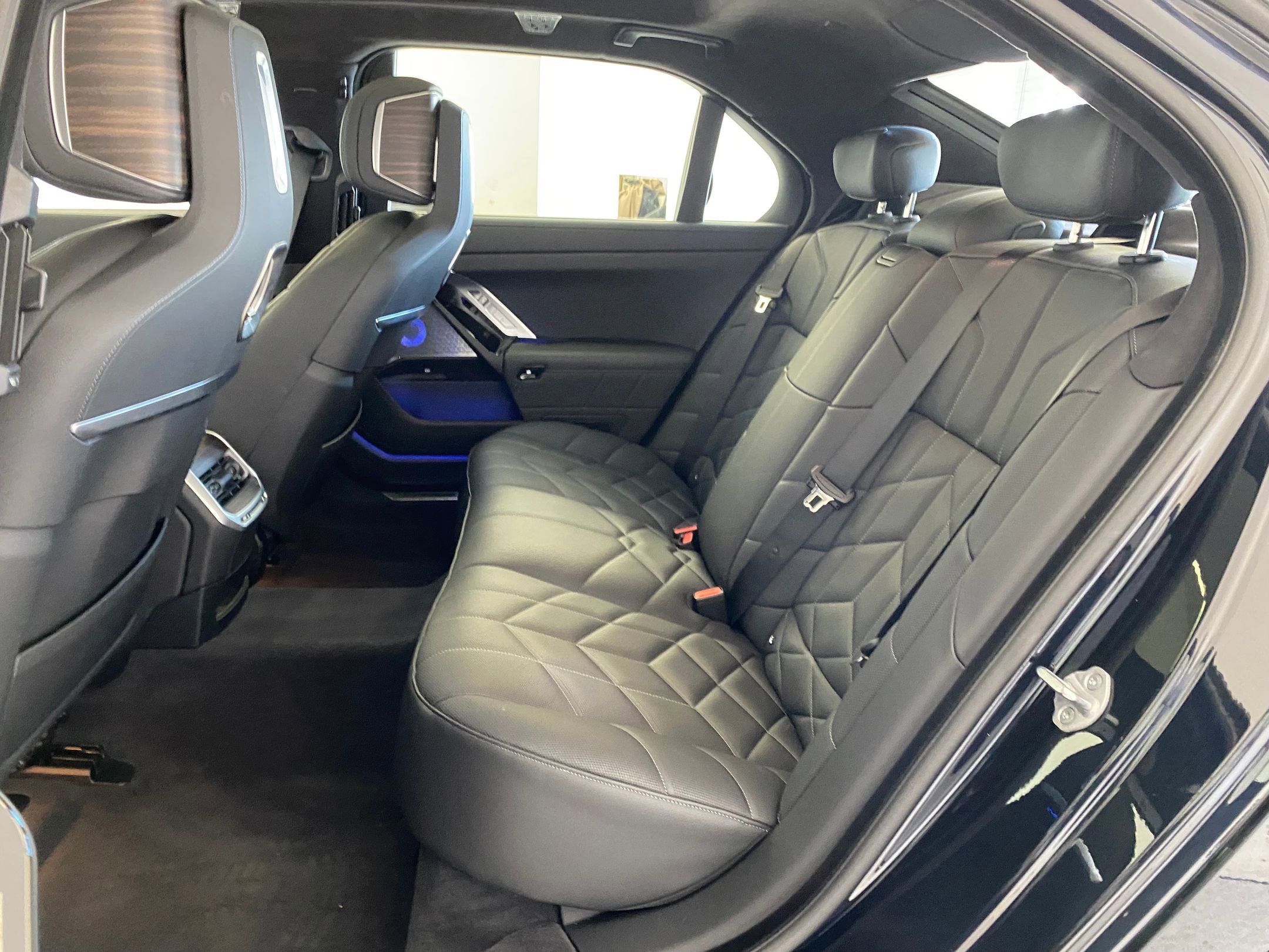 2025 BMW 760i xDrive