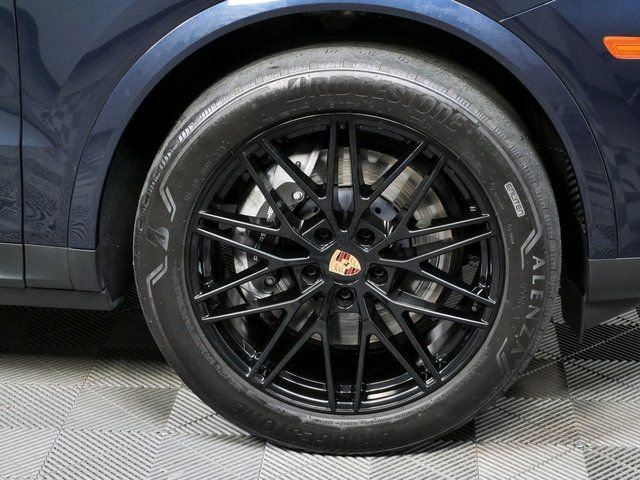 2024 Porsche Cayenne Coupe