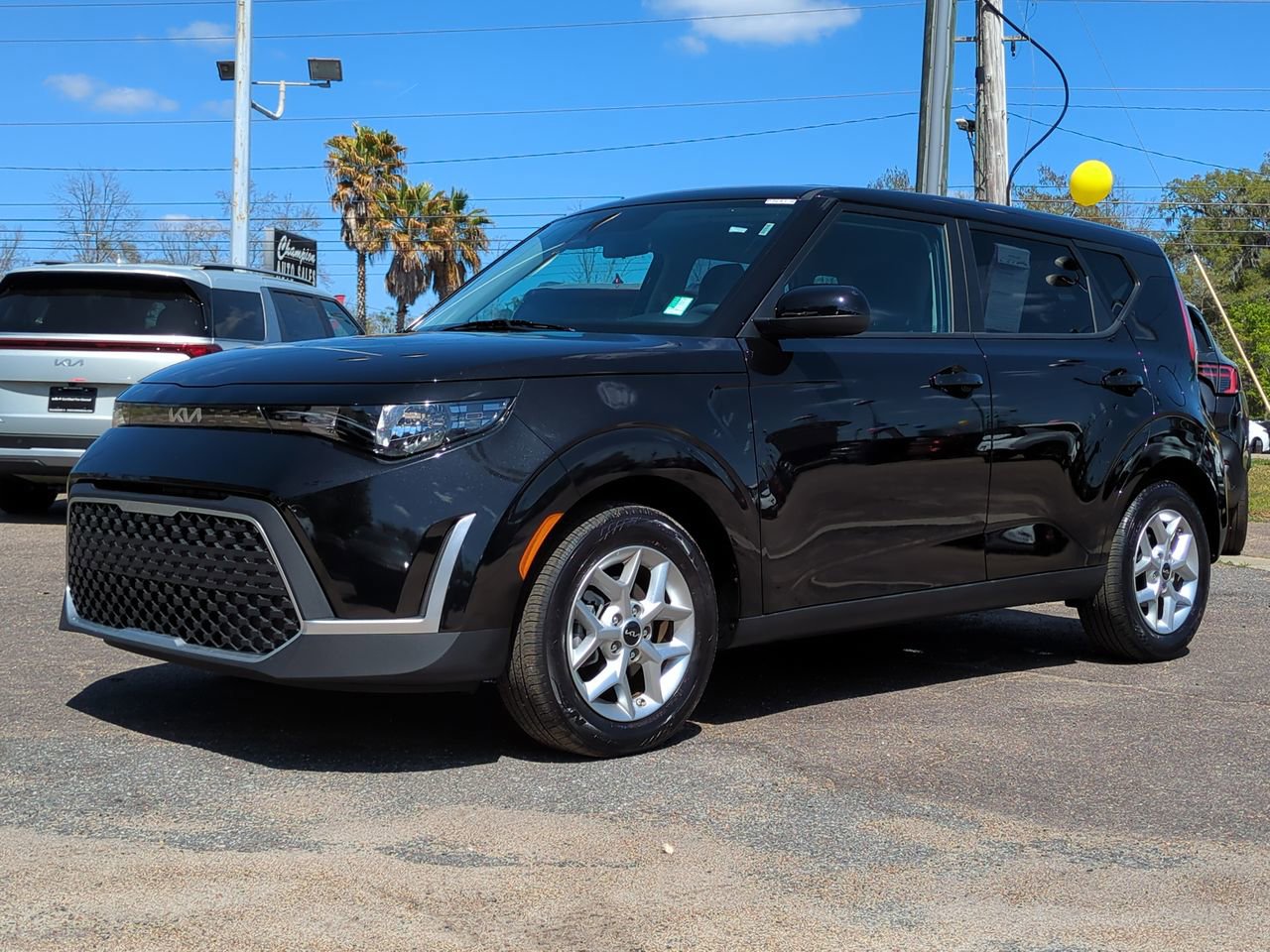 Certified 2025 Kia Soul LX