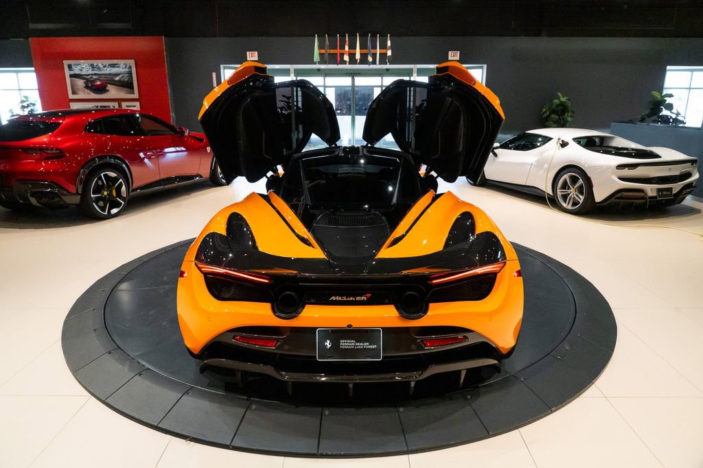 Used 2018 McLaren 720S photo 37