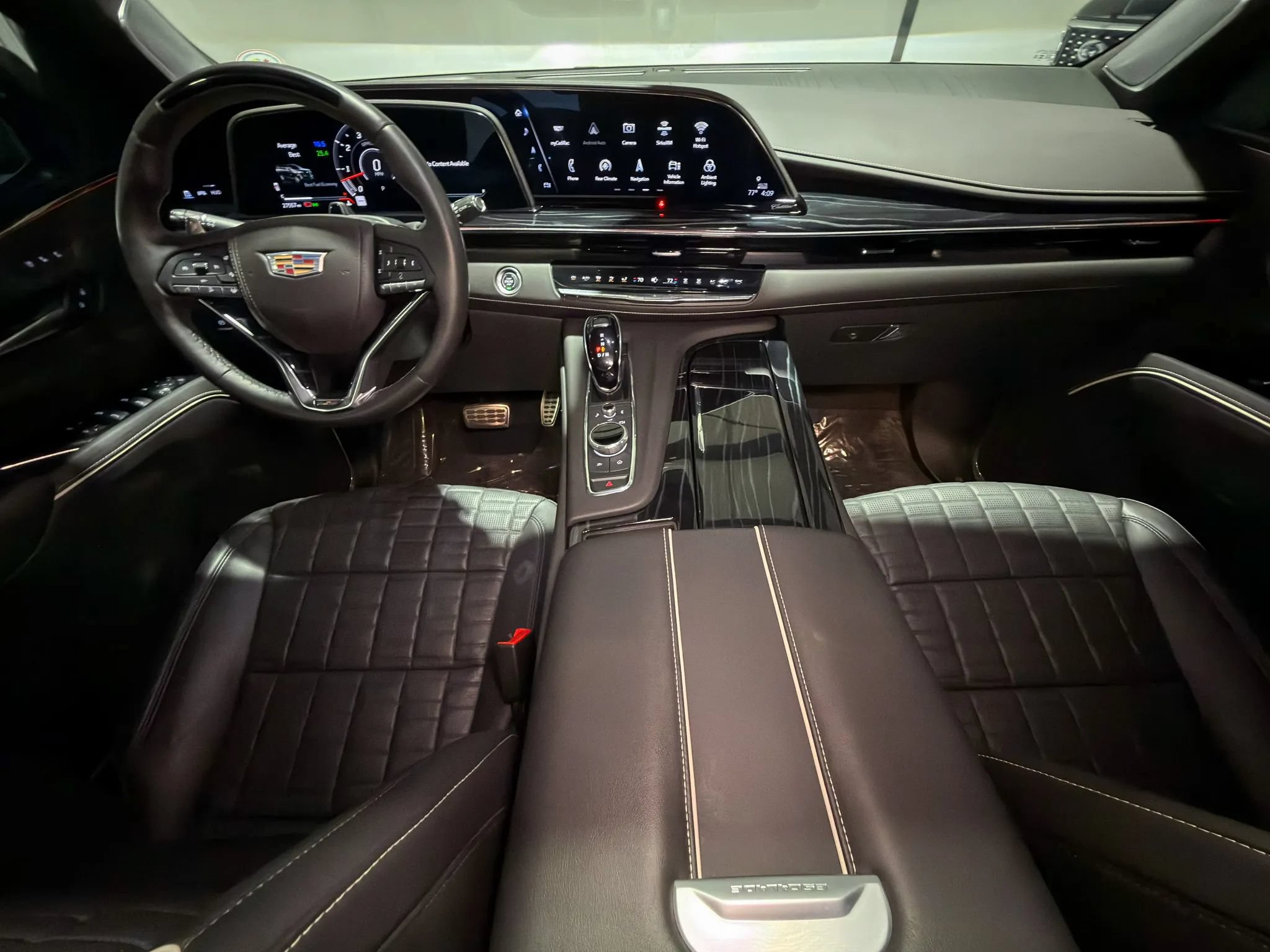 2024 Cadillac Escalade-V V-Series - Photo 19