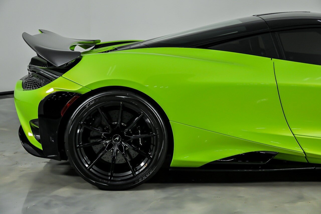 Used 2021 McLaren 765LT photo 13