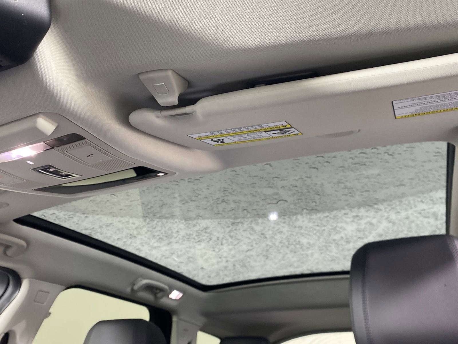 2025 Land Rover Discovery Sport S