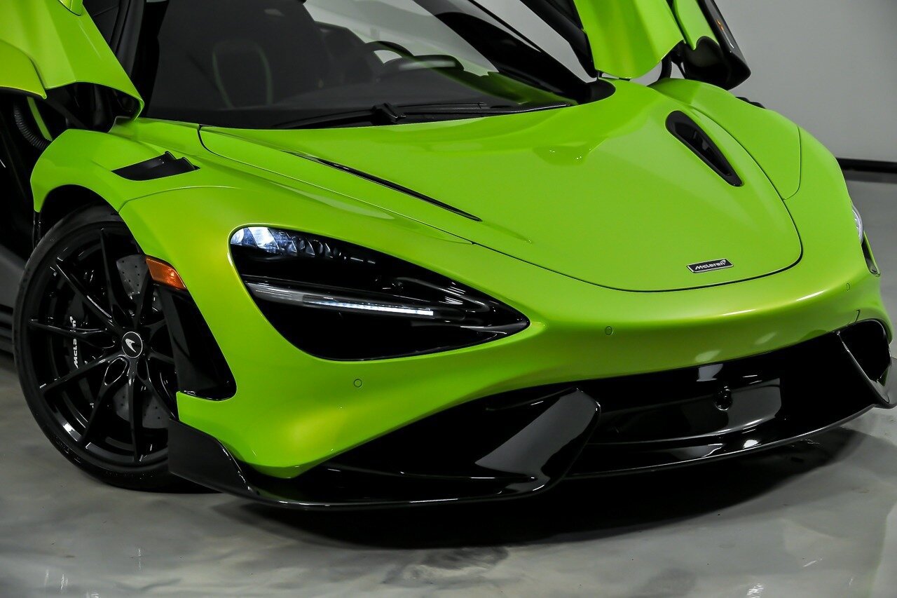Used 2021 McLaren 765LT photo 3