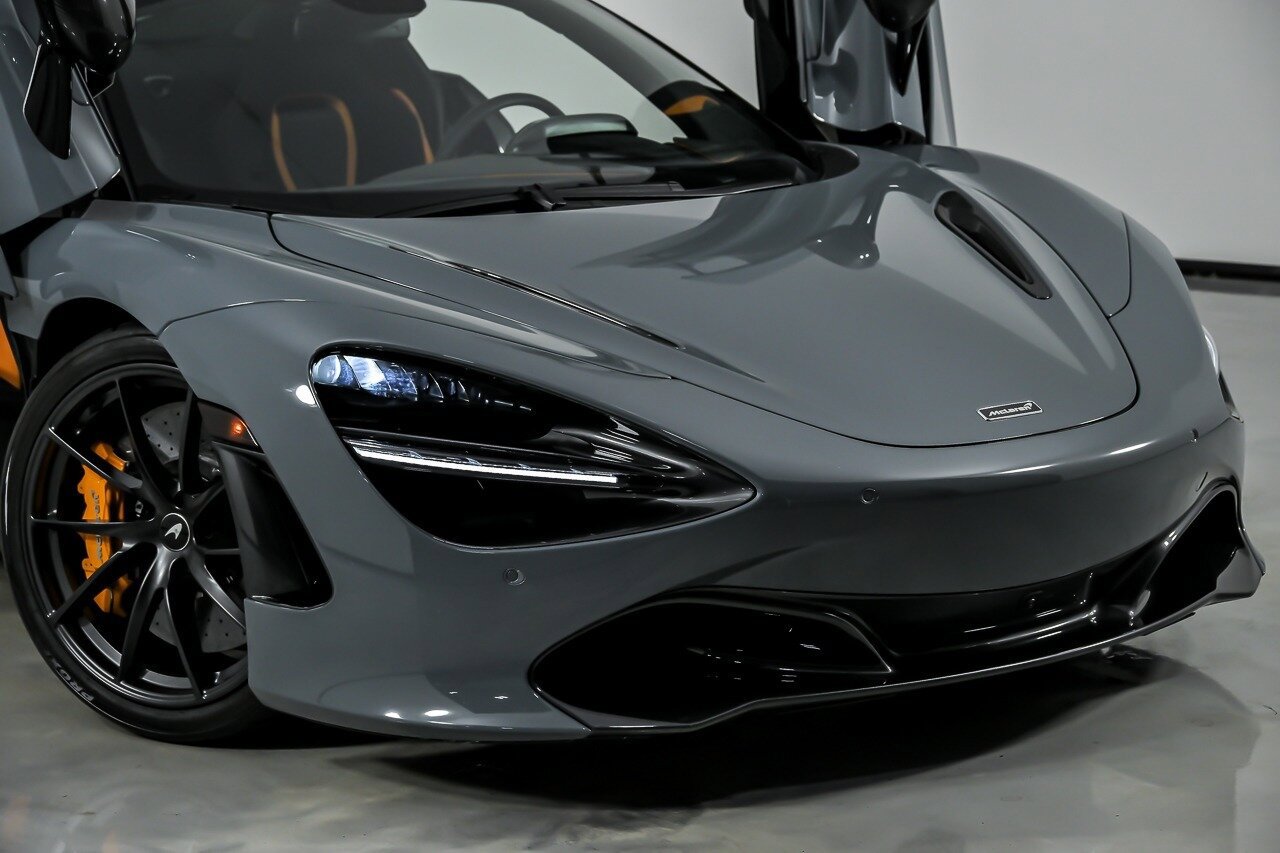 Used 2023 McLaren 720S Spider photo 3