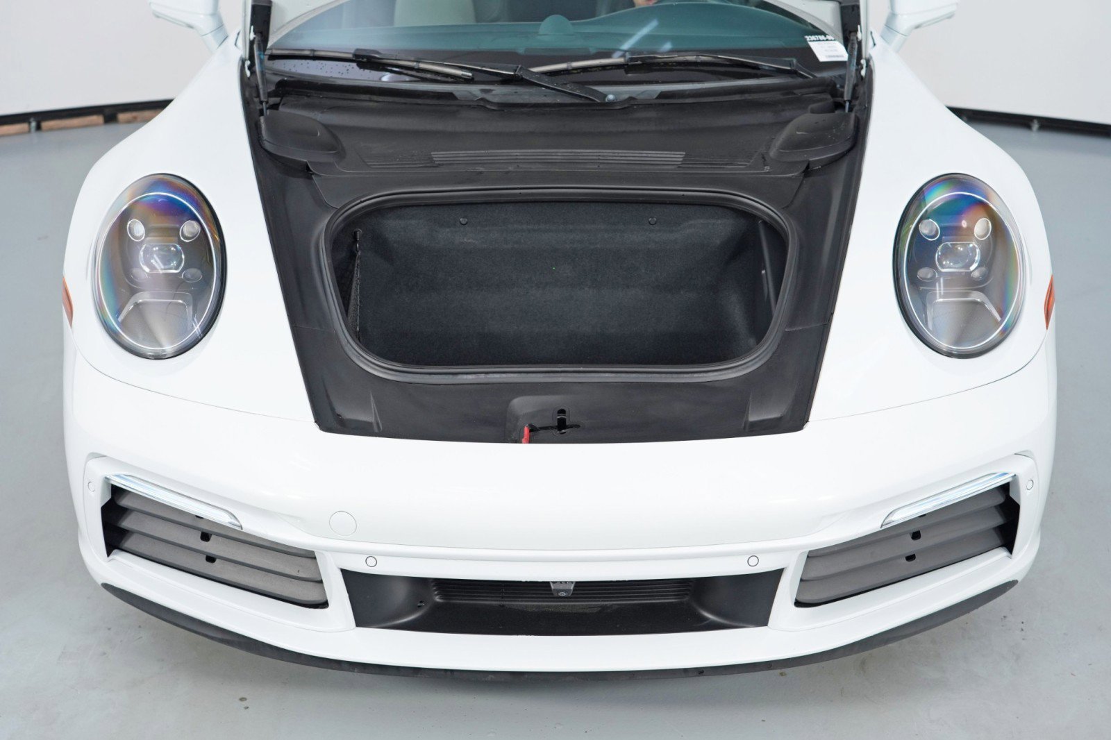 2022 Porsche 911 Carrera