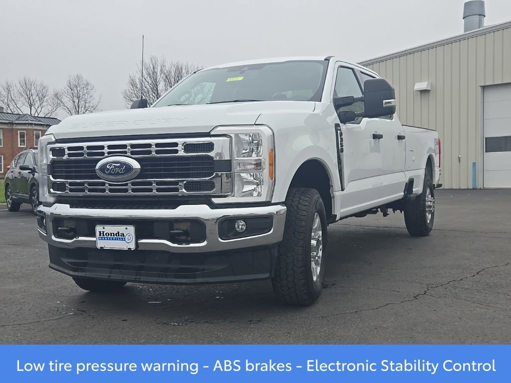 2023 Ford F350 XLT
