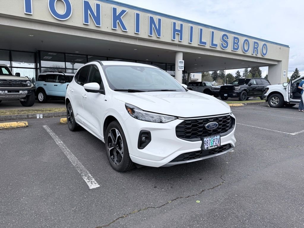 2023 Ford Escape ST-Line Select