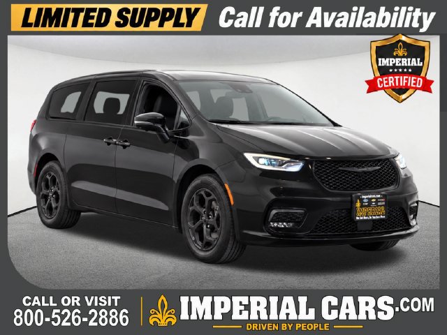 Used 2023 Chrysler Pacifica Limited w/ S Appearance Package