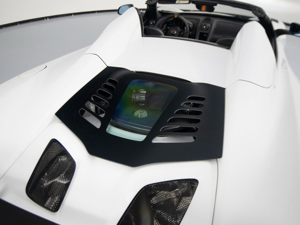 Used 2016 McLaren 675LT Spider photo 47