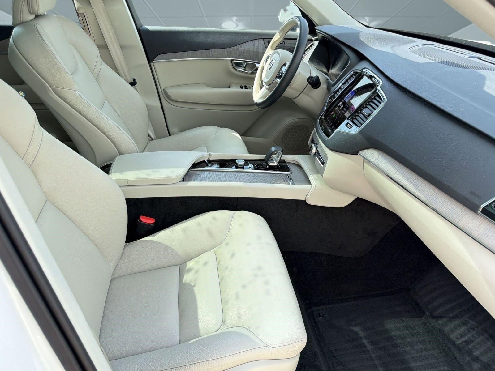 2024 Volvo Xc90 B6 Plus