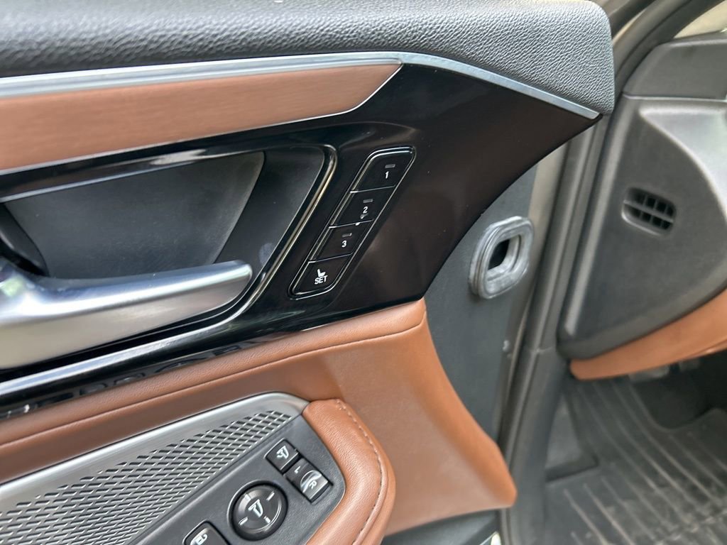 2022 Acura MDX FWD w/ Technology Package