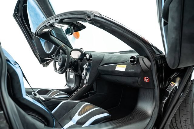 Used 2022 McLaren 765LT photo 43