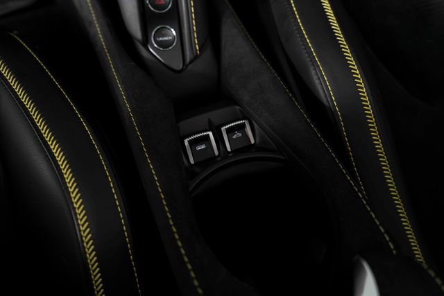 Used 2022 McLaren 720S Performance photo 23