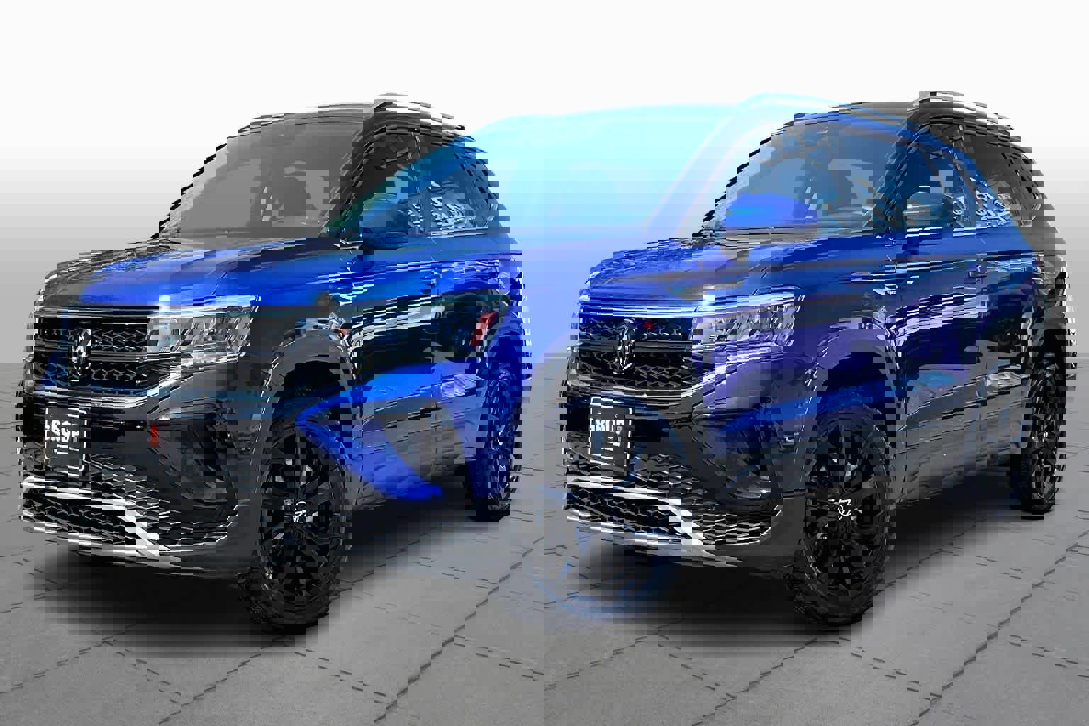 Certified 2023 Volkswagen Taos SE w/ Black Wheel Package