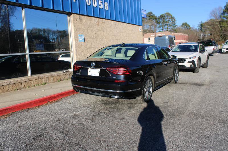 2019 Volkswagen Passat 2.0T SE R-Line