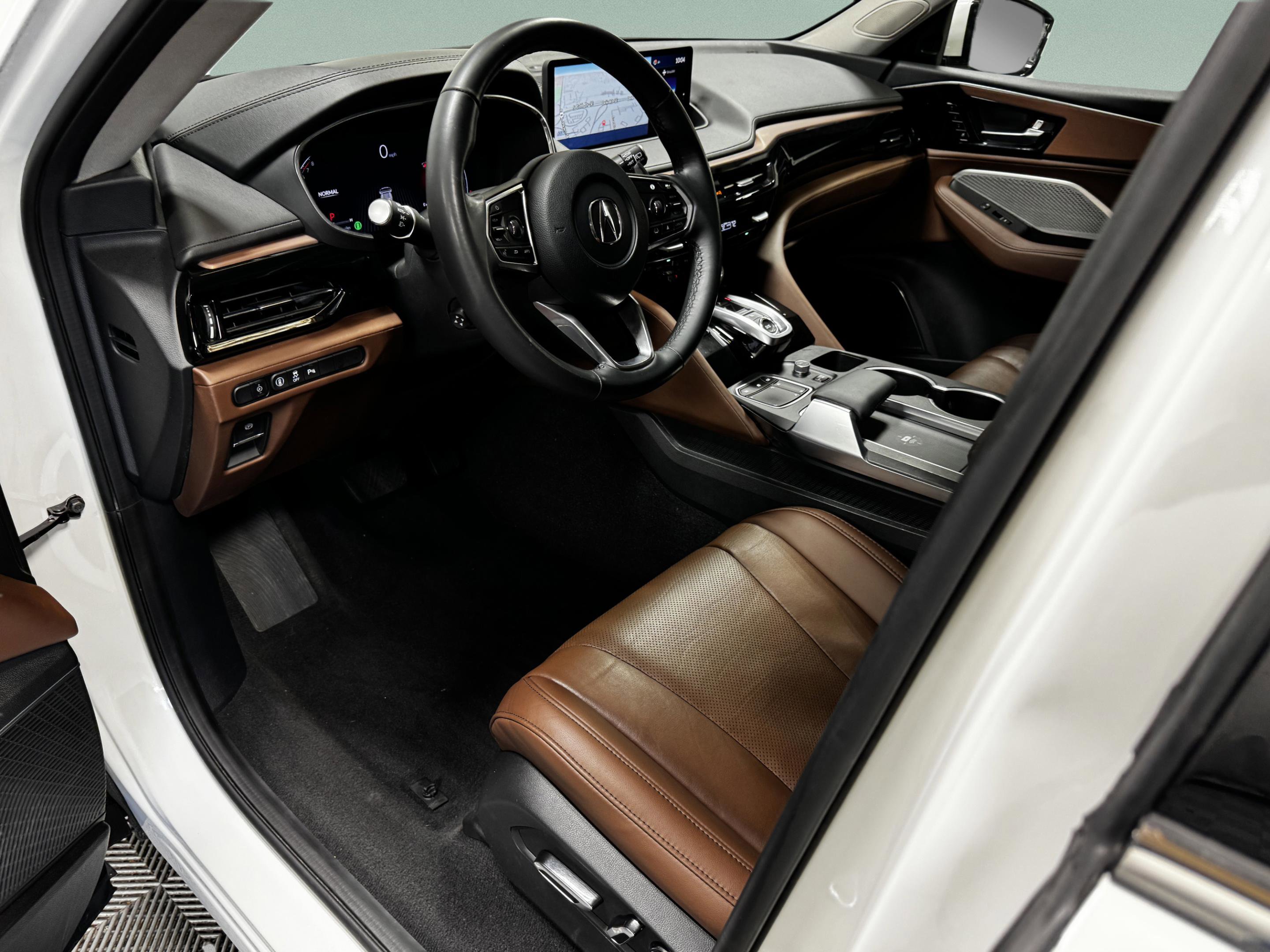 2023 Acura MDX FWD w/ Technology Package