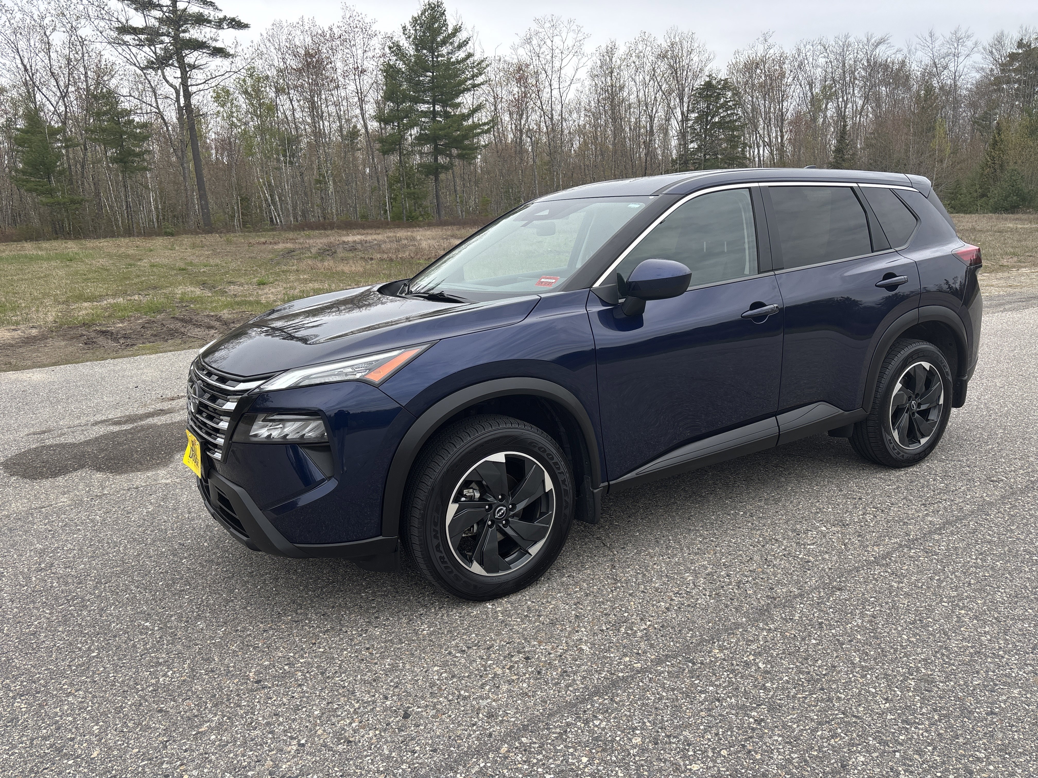 Used 2025 Nissan Rogue SV