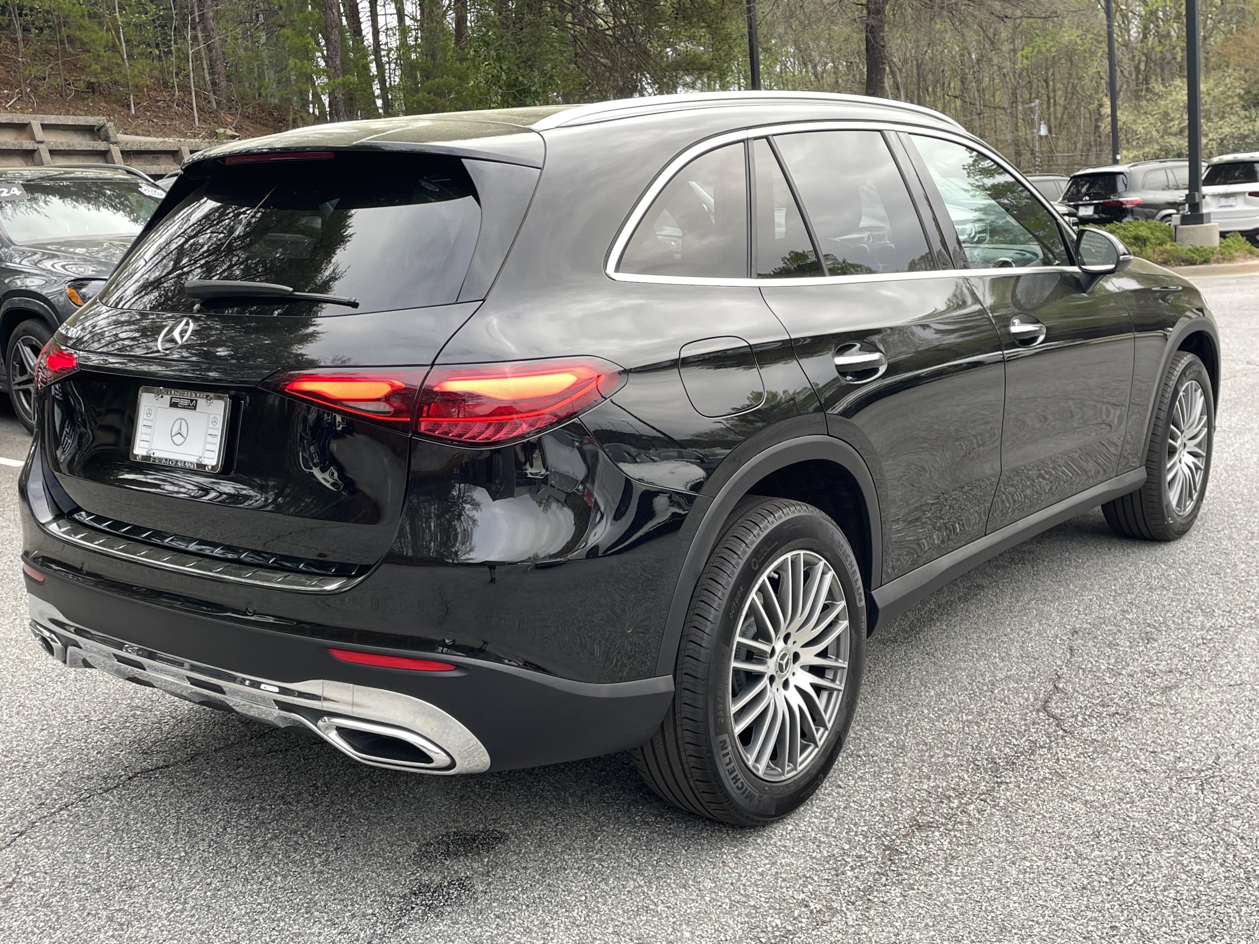 2025 Mercedes-Benz GLC 300