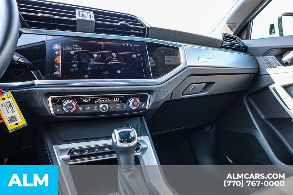 2025 Audi Q3 2.0T Premium