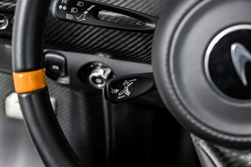 Used 2019 McLaren Senna photo 37