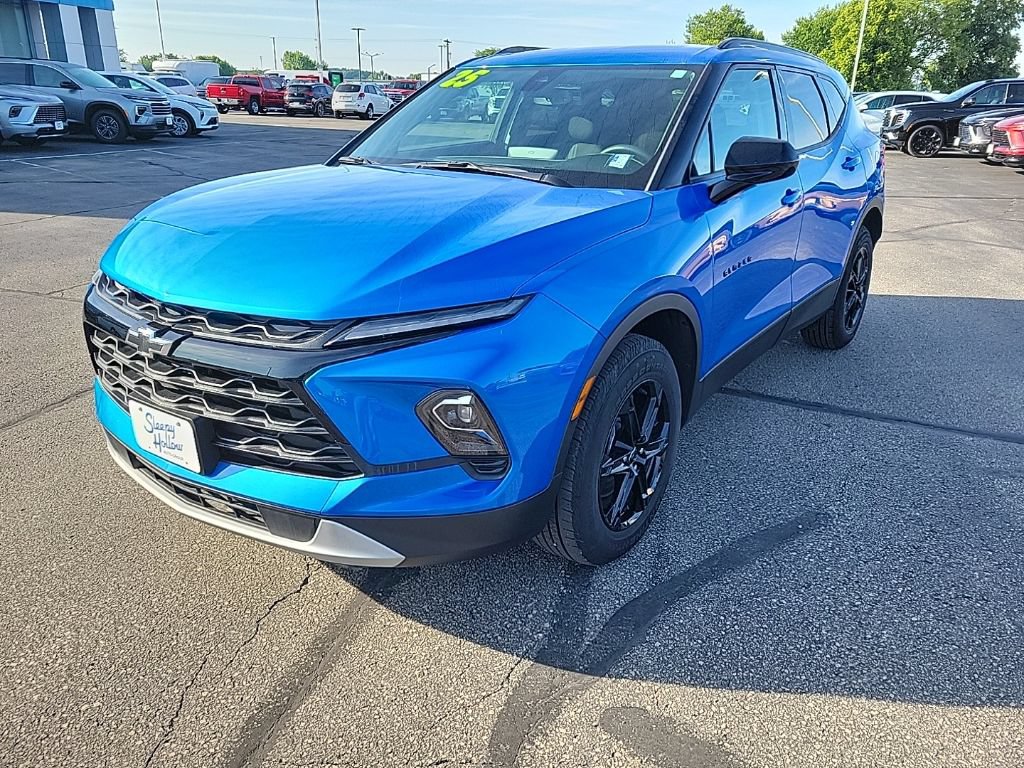 Used 2025 Chevrolet Blazer LT w/ Convenience Package