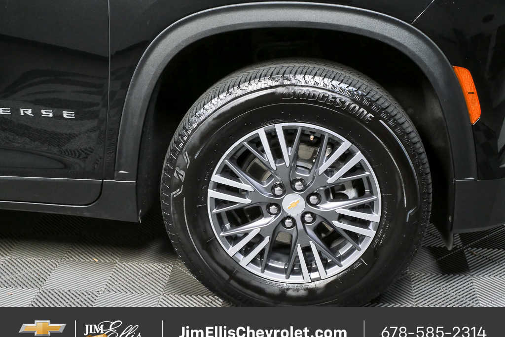 2025 Chevrolet Traverse LT