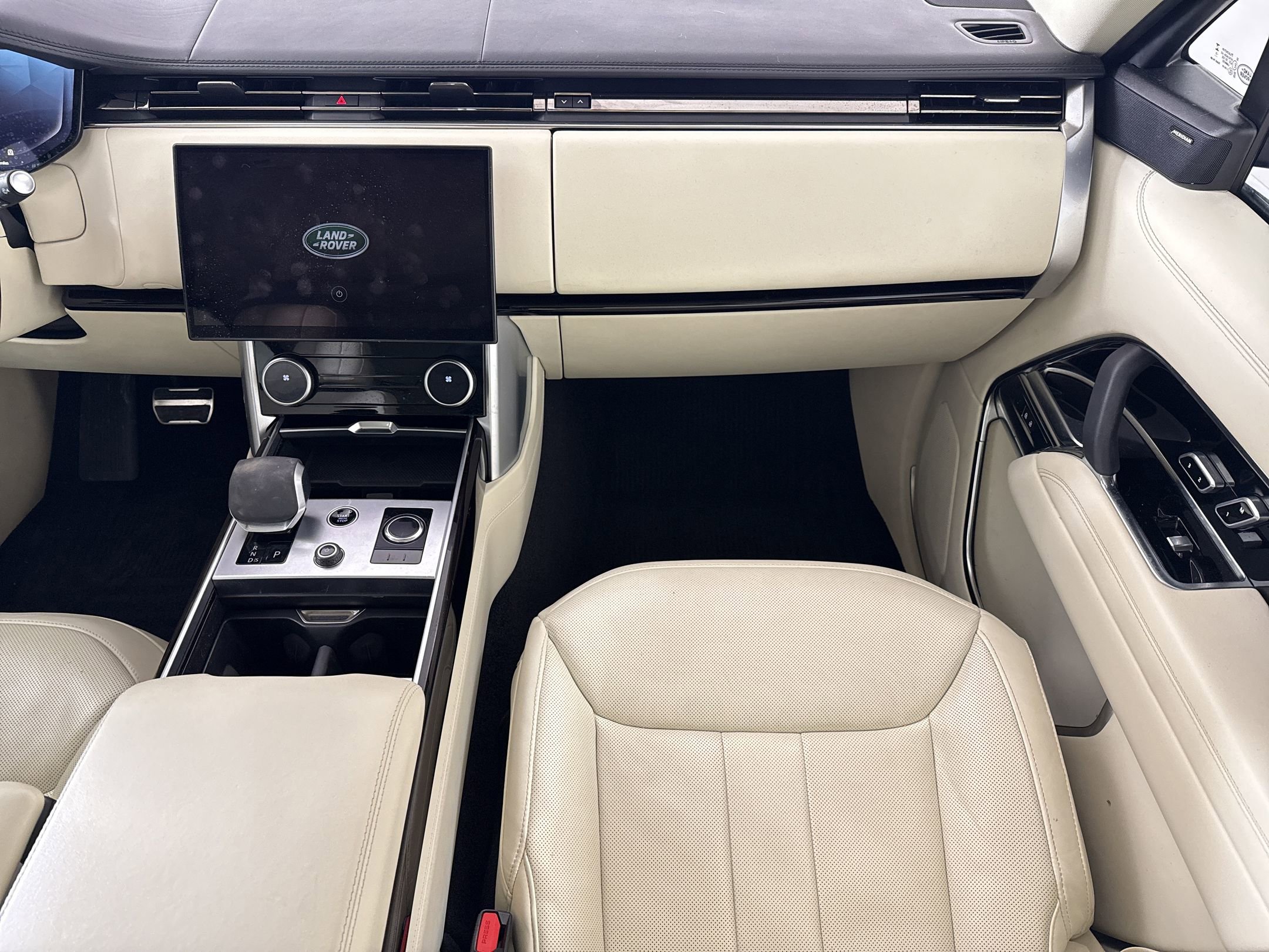 2023 Land Rover Range Rover SE