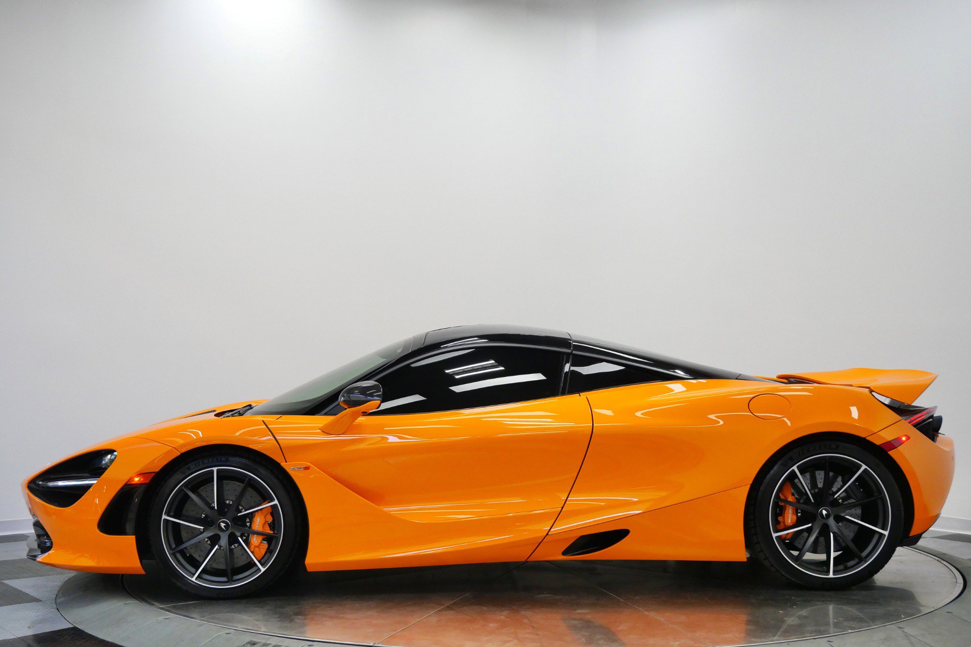 Used 2022 McLaren 720S Performance photo 6