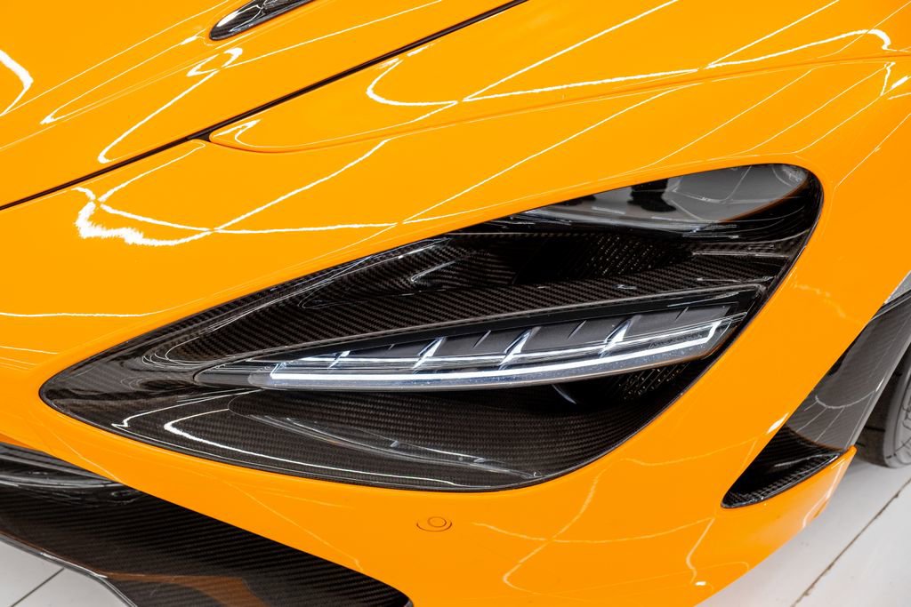 Used 2020 McLaren 720S Spider photo 8