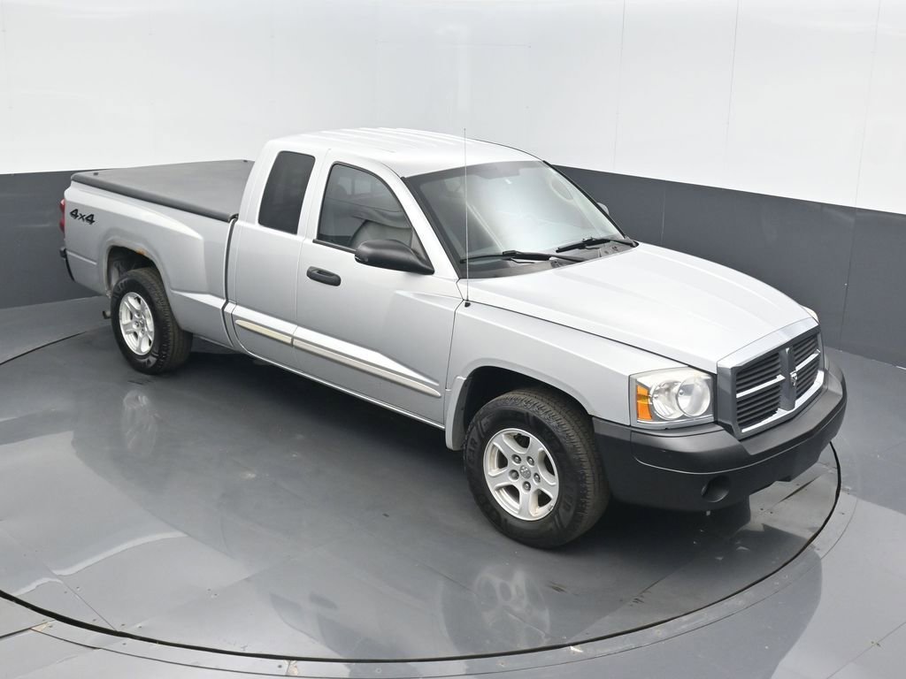 2005 Dodge Dakota SLT